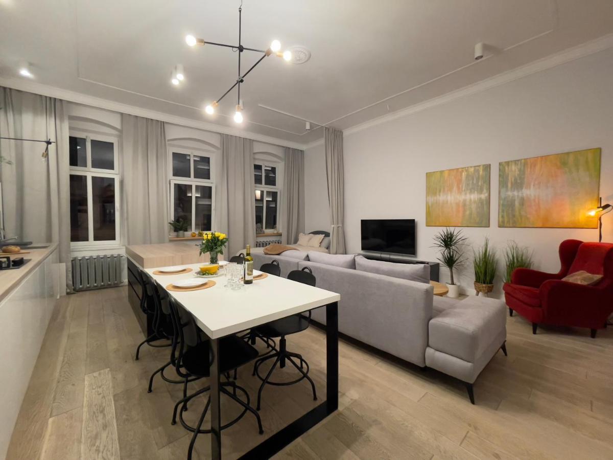 Spacious Apart In The Center- Main Square 300M Wroclaw Bagian luar foto